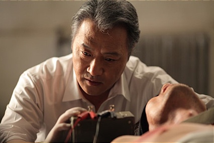 ▲고문기술자 이두한도,  민주화운동가 김종태도 영화 속에서 "대한민국을 사랑한다"고 말한다. ⓒ남영동1985