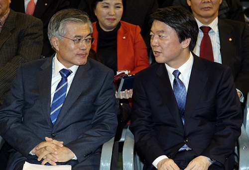 민주통합당 문재인 후보(좌), 안철수 前 무소속 대선 후보(우) (자료사진) ⓒ 안철수 진심캠프