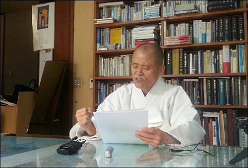 도올 김용옥 교수가 대선을 이틀 앞둔 지난 17일 ‘go발뉴스’를 통해 4천만 유권자들의 투표를 독려하는 긴급시국선언 ‘혁세격문’을 발표했다. ⓒ go발뉴스