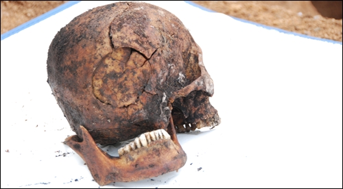 서거 38년만에 세상에 공개된 장준하 선생의 유골 ⓒ 장준하선생 암살의혹규명 국민대책위원회