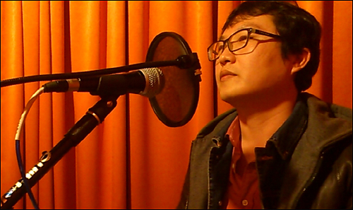 팟캐스트 ‘이이제이’ 진행자 이동형 작가. ⓒ 출판사 ‘왕의 서재’