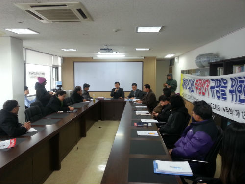 20여명이 참석한 가운데 오후 2시부터 3시간에 걸쳐 진행된 성명 발표는 김덕래 목사의 수개표 촉구 발언, 김후용 목사의 수개표 요구 발언, 성명서 낭독, 질의응답 시간으로 구성됐다. ⓒ'go발뉴스'