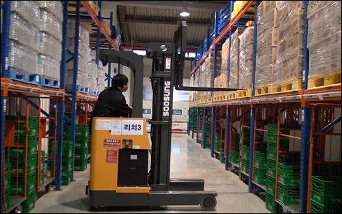 작업이 진행중인 서울시 중소유통물류센터의 내부 ⓒ go발뉴스