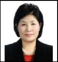 국회를 배경으로 한 SBS 수목드라마 ‘내 연애의 모든 것’에 대해 새누리당 손인춘 의원이 “국회의원을 쓰레기, 세균덩어리, 마귀할멈” 등으로 표현한 데 대해 강력히 반발했다. ⓒ 새누리당 손인춘 의원 네이버 프로필