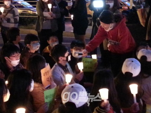 발언하고 있는 한 시민 ⓒgo발뉴스