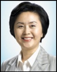 한국거래소의 차기 이사장으로 김영선 전 새누리당 의원이 내정됐다는 보도가 잇따르고 있는 가운데 '낙하산 인사' 논란이 재현되고 있다. ⓒ 네이버 프로필