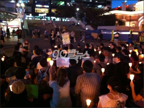 서울역 광장의 2,30대 촛불 집회 ⓒ'go발뉴스'