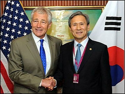 미국 헤이글 국방장관과 김관진 국방장관 ⓒ국방부