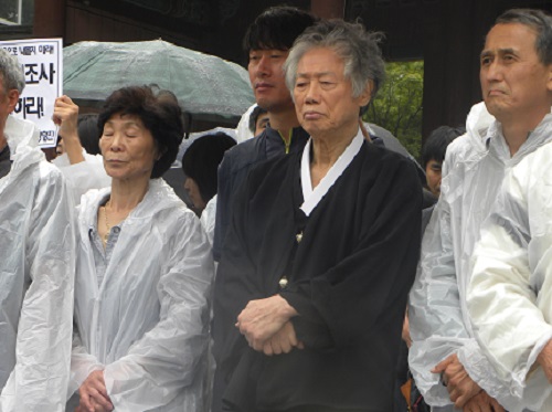 백기완 통일문제연구소장은 이날 박근혜 정부를 향해 “이 싸움을 비극으로 끝나게 만든다면 박근혜 정권 또한 비극에 처할 것”이라고 경고했다. ⓒ ‘go발뉴스’