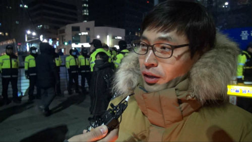 (83) ‘촛불시민’ 이병유(경기 포천)님에게 물었습니다. ⓒ'go발뉴스'