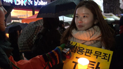 (103) ‘촛불시민’ 제희원(서울시 성북구) 님에게 물었습니다. ⓒ'go발뉴스'