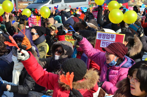<사진설명:지난 22일, 교육부세종청사 앞, 전교조주체 전국유치원교사들의 항의집회 장면> ⓒ'김용택의 참교육이야기'