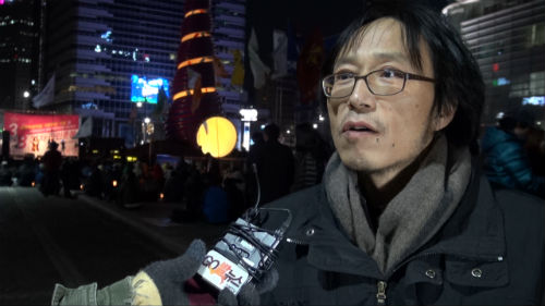 (112) ‘촛불시민’ 유재영 (서울시 마포구)님에게 물었습니다. ⓒ 'go발뉴스'