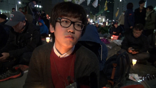 (122) ‘촛불시민’ 곽호준 (서울 영등포구) 님에게 물었습니다.