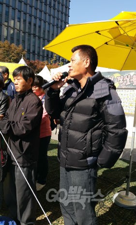 발언에 나선 세월호 참사 희생자 고 이민우군의 아버지 이종철씨. © 강주희