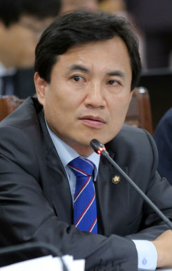 ©새누리당 김진태 의원