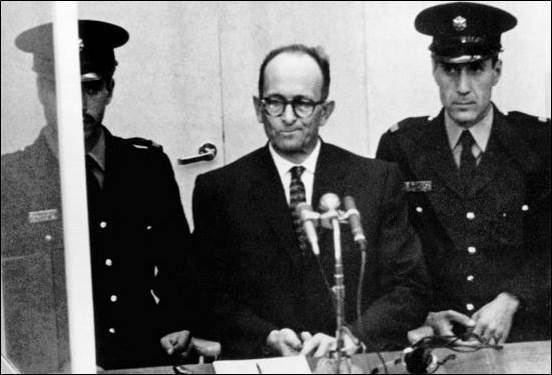 <유대인 학살을 "명령과 법에 따른 것일 뿐"이라고 주장한 전범 아이히만> 이미지출처 = 오주르디 블로그