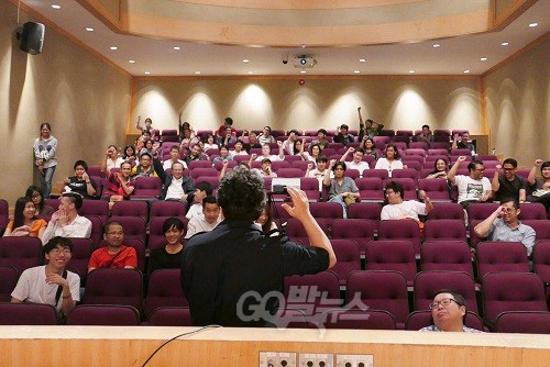 다이빙벨에 깊은 관심을 보인 태국 시민들의 애도와 질문이 쇄도하고 있다. ⓒ go발뉴스