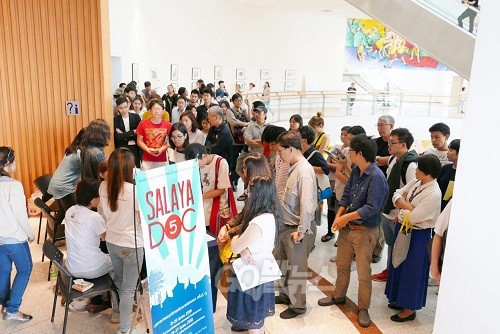 태국 영상자료원이 방콕 도심 예술회관에서 개최한 제5회 국제태국다큐영화제. 다이빙벨은 시민, 언론의 비상한 관심 모았다. ⓒ go발뉴스