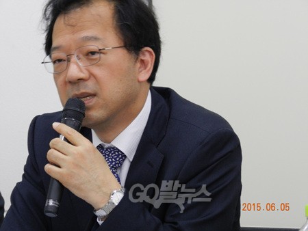 5일 진행된 토론회에서 국회법 개정안이 '삼권분립 위반'으로 위헌이라고 주장한 차기환 변호사. 차 변호사는 세월호참사 국조특위에서 여당측 위원으로 활동하기도 했다.