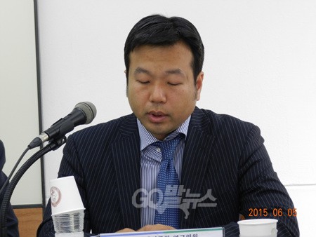 이날 토론회에서 토론자로 나선 한국법제연구원 김정현 연구위원. 김 위원은 이번 국회법개정안이 행정부의 마비현상을 초래할 우려가 있다고 주장했다.