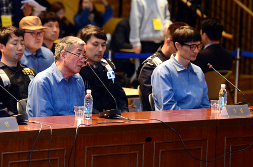 이준석 세월호 선장이 28일 오후 서울시청 신청사 다목적홀에서 열린 4.16세월호참사 특별조사위원회 제2차 청문회 1일차에 증인으로 출석해 발언하고 있다. <사진제공=뉴시스>