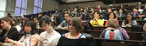 개회사 중인 프랑스 국립 동양학 대학의 최정우 교수