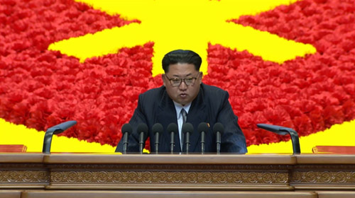 조선노동당 제7차 대회 사흘째인 8일 오후 김정은 국방위원회 제1위원장의 당 중앙위원회 사업 총화 보고장면을 조선중앙TV가 녹화 방송했다.<사진=조선중앙TV, 뉴시스>