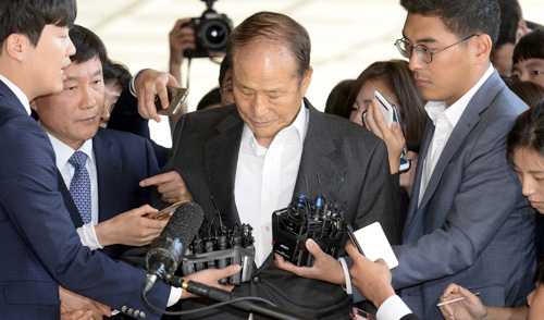 이명박 전 대통령의 친형인 이상득 전 의원 <사진제공=뉴시스>