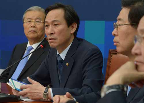 우상호 더불어민주당 원내대표가 20일 오전 서울 여의도 국회에서 열린 비대위 회의에서 모두발언 하고 있다. <사진제공=뉴시스>