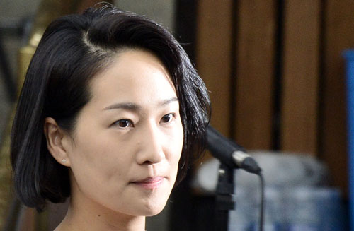 검찰이 '리베이트' 수수 혐의를 받고 있는 국민의당 김수민 의원에 대해 수사에 착수한 9일 오전 서울 여의도 국회에서 김 의원이 국회부의장 후보를 선출하는 의원총회에 참석하고 있다. <사진제공=뉴시스>