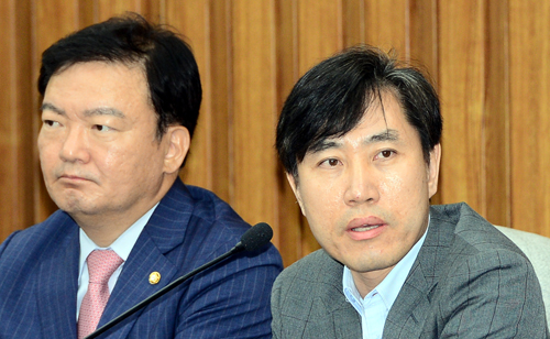 새누리당 하태경 의원이 6월28일 오전 서울 여의도 국회에서 열린 원내대책회의에서 모두발언을 하고 있다. <사진제공=뉴시스>