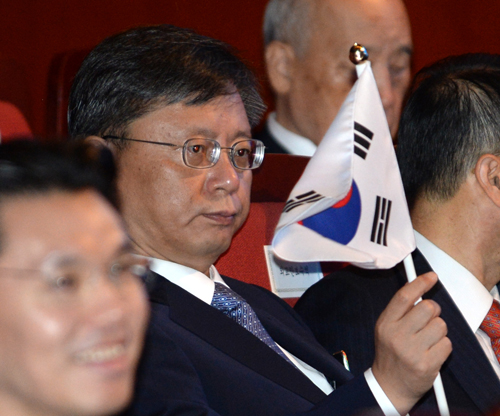 우병우 청와대 민정수석이 15일 오전 서울 세종문화회관에서 열린 '제71주년 광복절 경축식'에 참석하고 있다. <사진제공=뉴시스>