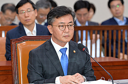 홍용표 통일부 장관 <사진제공=뉴시스>