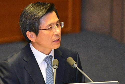 황교안 국무총리가 20일 오후 서울 여의도 국회 본회의장에서 대정부 질문에 답변하고 있다. <사진제공=뉴시스>