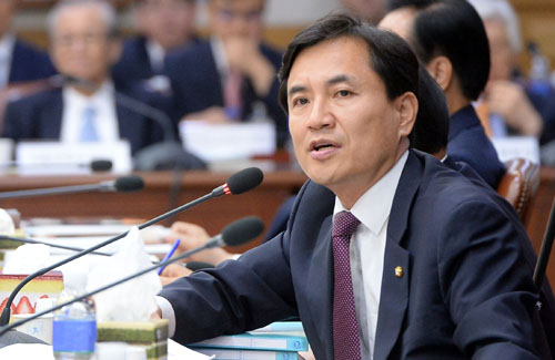 김진태 새누리당(강원 춘천) 의원 <사진제공=뉴시스>