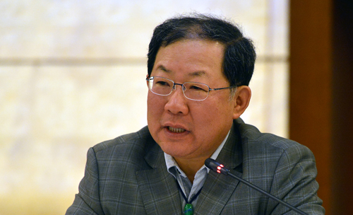 박병원 한국경영자총협회 회장이 28일 오전 서울 중구 프레스센터에서 열린 30대 그룹 CEO 간담회에 참석해 모두발언을 하고 있다. <사진제공=뉴시스>