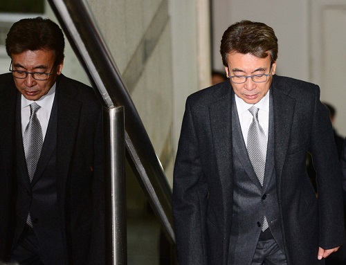 '비선실세' 의혹을 받은 정윤회 씨가 지난 2015년 1월 19일 오후 서울 서초동 서울중앙지법에서 열린 박근혜 대통령의 세월호 참사 당일 행적에 의혹을 제기한 일본 산케이(産經)신문 가토 다쓰야 전 서울지국장의 2차 공판에 증인으로 출석하고 있다. <사진제공=뉴시스>