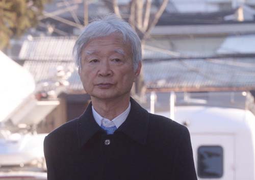 박 대통령 측 서석구 변호사가 16일 오전 서울 종로구 헌법재판소에서 열린 박근혜 대통령 탄핵심판 5차 변론기일에 출석하기 위해 대심판정으로 이동하고 있다. <사진제공=뉴시스>