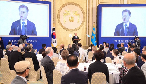 ▲ 14일 청와대 영빈관에서 열린 독립유공자 및 유족 오찬.<사진제공=뉴시스>