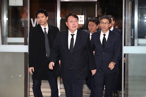 ▲ (맨 앞) 윤석열 검찰총장.<사진제공=뉴시스>