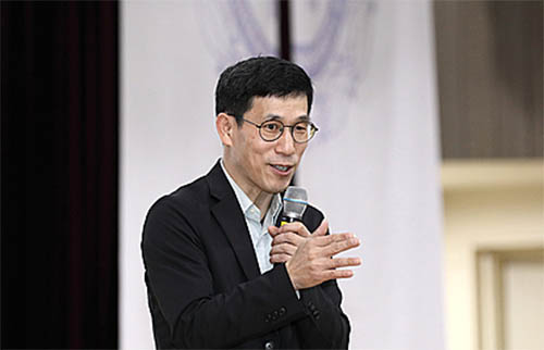 ▲ 진중권 전 동양대학교 교양학부 교수 <사진제공=뉴시스, 자료사진>