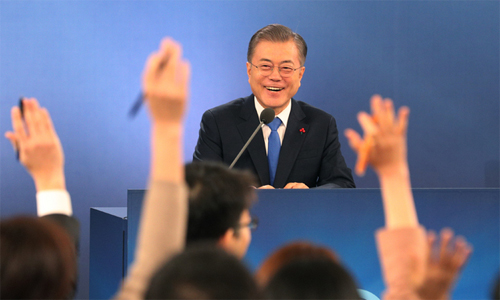 ▲ 문재인 대통령이 지난해 10일 청와대 영빈관에서 '2019 문재인 대통령 신년기자회견'을 하고 있다.<사진제공=뉴시스>