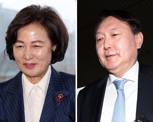 ▲ 추미애(왼쪽부터) 법무부 장관과 윤석열 검찰총장. <사진제공=뉴시스>