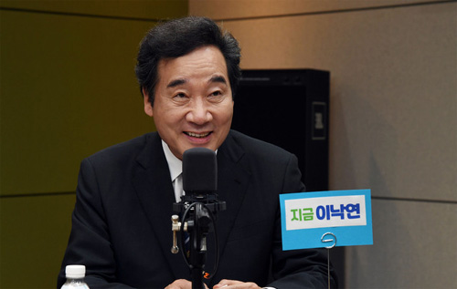 ▲ 더불어민주당 당대표 경선에 출마한 이낙연 후보가 18일 오후 서울 양천구 CBS사옥에서 진행된 CBS 라디오 ‘시사자키 정관용입니다’ 에 출연, 발언을 하고 있다.<사진제공=뉴시스>