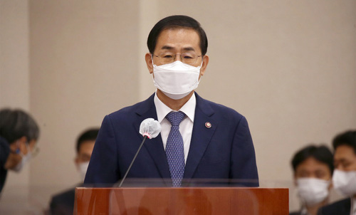 ▲ 조재연 법원행정처장이 1일 국회에서 열린 법제사법위원회 전체회의에서 정부측 인사말을 하고 있다. <사진제공=뉴시스>