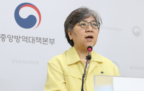 ▲ 정은경 중앙방역대책본부장(질병관리본부장)이 지난 8월 21일 오후 충북 청주 질병관리본부에서 신종 코로나바이러스 감염증(코로나19) 국내 발생 현황을 발표하며 이번 주말엔 꼭 안전한 집에 머물러 줄것을 요청하고 있다.<사진제공=뉴시스>