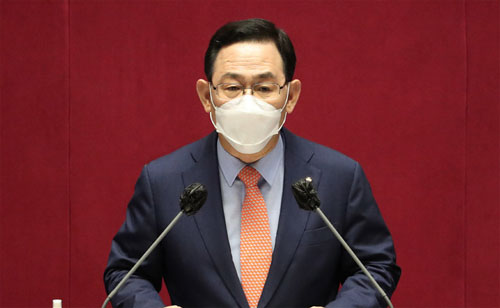 ▲ 국민의힘 주호영 원내대표가 8일 오후 국회 본회의에서 교섭단체 대표연설을 하고 있다. <사진제공=뉴시스>