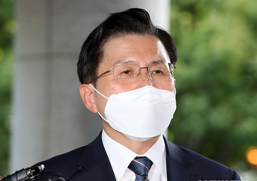 ▲ 국회 패스트트랙 충돌 사태로 재판에 넘겨진 옛 자유한국당(현 국민의힘) 황교안 전 대표가 지난 9월 21일 오후 서울 양천구 남부지방법원에서 열린 공판에 출석하고 있다. <사진제공=뉴시스>