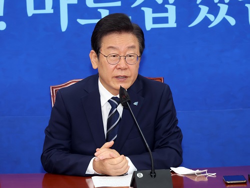 ▲ 이재명 더불어민주당 대표가 29일 서울 여의도 국회에서 열린 상임위 간사단 연석회의에서 발언을 하고 있는 모습. <사진제공=뉴시스>